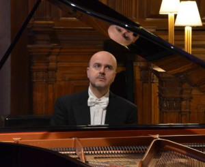 Antonio Di Cristofano chiude Piano Solo Festival Salerno