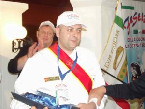 Lo chef Mirko Ricci vince l'XI concorso del Festival della Cozza Tarantina