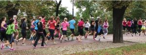 500 donne di corsa nel parco di Capodimonte di Napoli