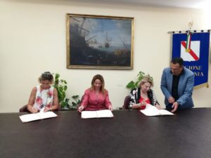 Campania, firmata intesa per l'educazione finanziaria nelle scuoleLLE SCUOLE