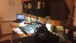 Lo studio di Radio Alce pronto per le nuove dirette 2020