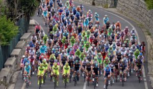 Il Giro d'Italia per la prima volta fa tappa a Guardia Sanframondi (Bn)