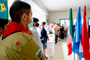 Contingente italiano dona computer a scuola del sud del Libano