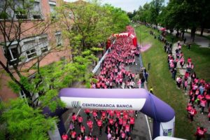 In ottomila colorano Treviso di rosa
